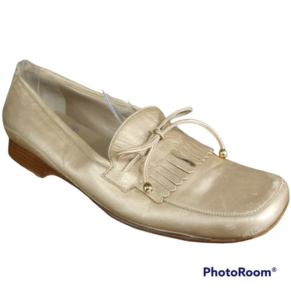 St John Sport Womens Gold Fringe Metallic Bow Leather Slip On Loafer Size 8.5